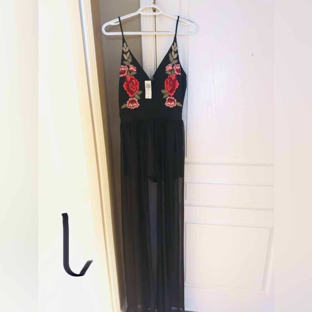 New with tags flowing romper